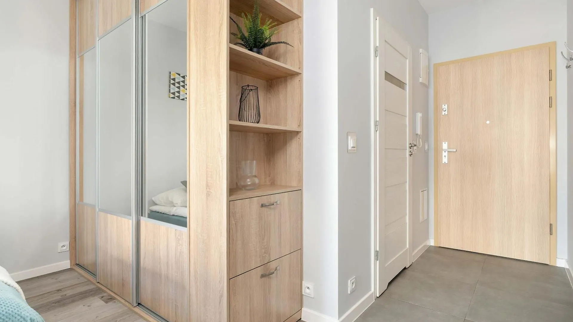 Cozy Studio Koscielna 17 In Poznan With Balcony Appartamento