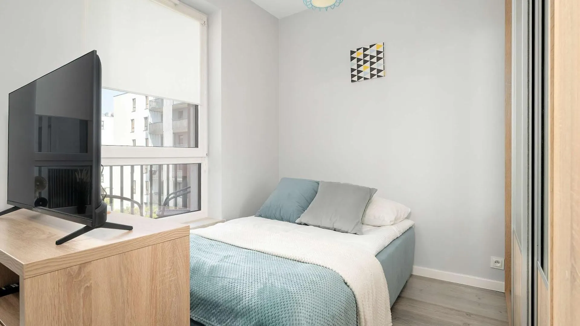 Cozy Studio Koscielna 17 In Poznan With Balcony